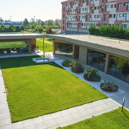 Mjus & Thermal Park Ξενοδοχείο 4*