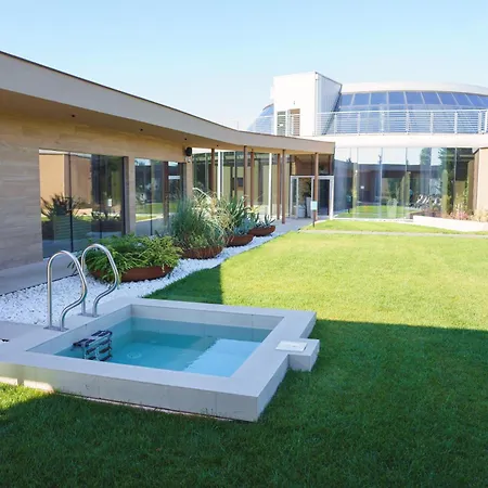 Mjus & Thermal Park 4* Körmend