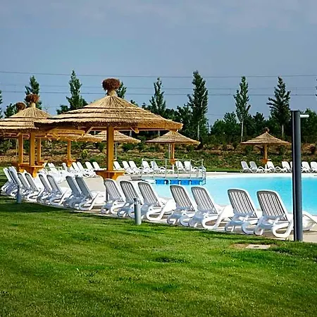 Mjus & Thermal Park 4*