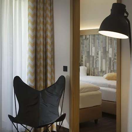 Mjus & Thermal Park 4*