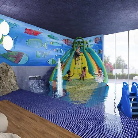ホテル Mjus & Thermal Park 4*